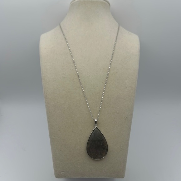 Purple Flash Labradorite Teardrop Necklace - Picture 2 of 10